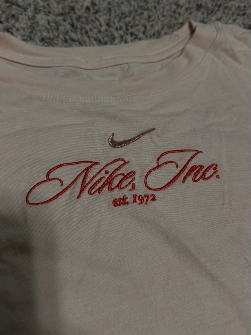 Nike Men’s Pale Pink Short-Sleeve Tee with Black Tie-Dye Accent